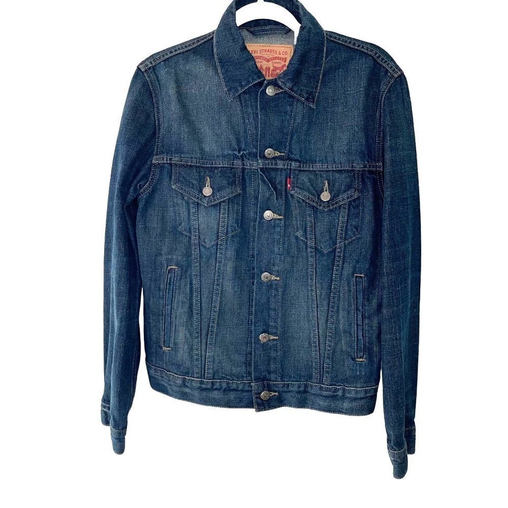 Levi's Women's Denim Trucker Jacket Blue Size Small Pure Cotton Cuffs Buttons